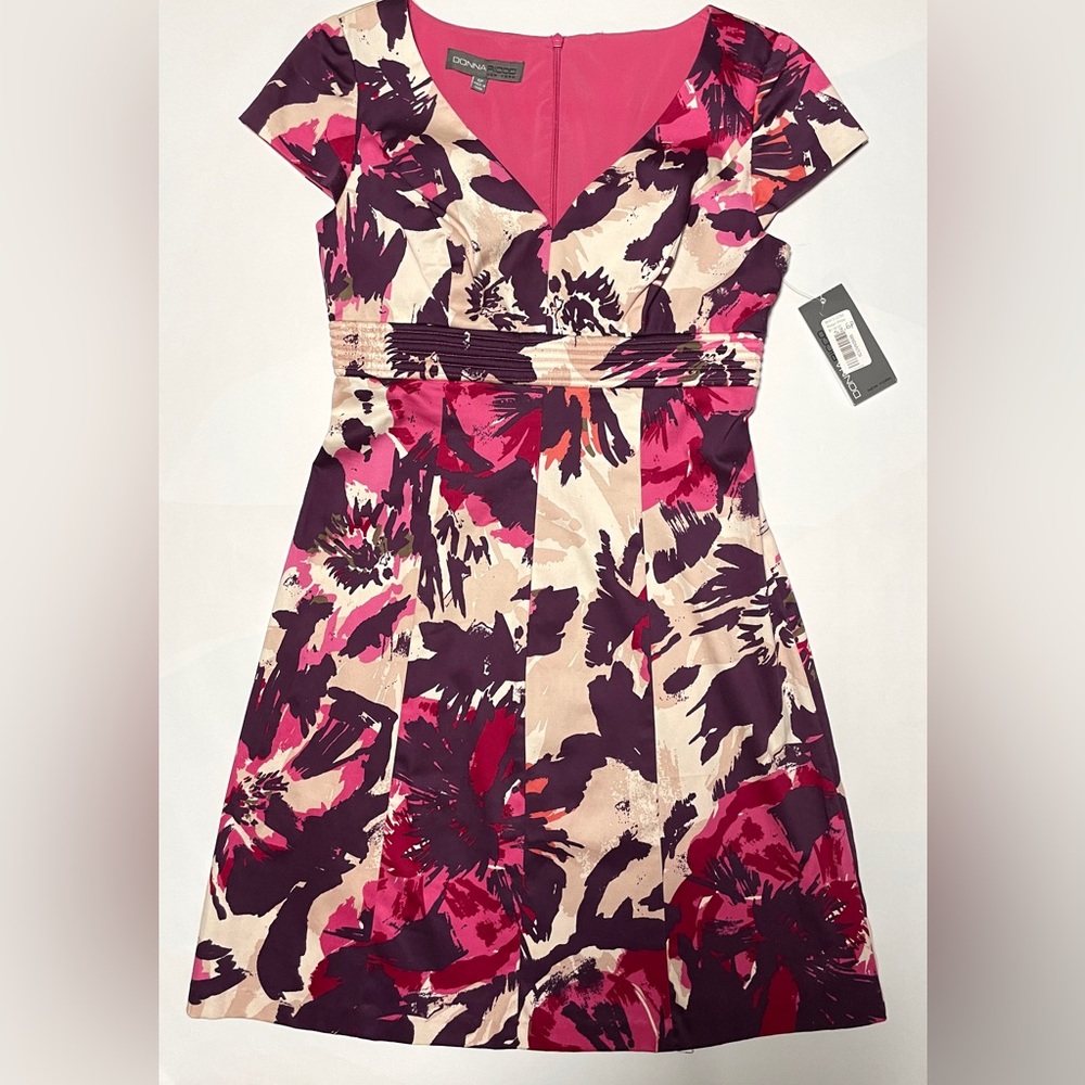 Donna Ricco New York Dress with pink purple and cream colors